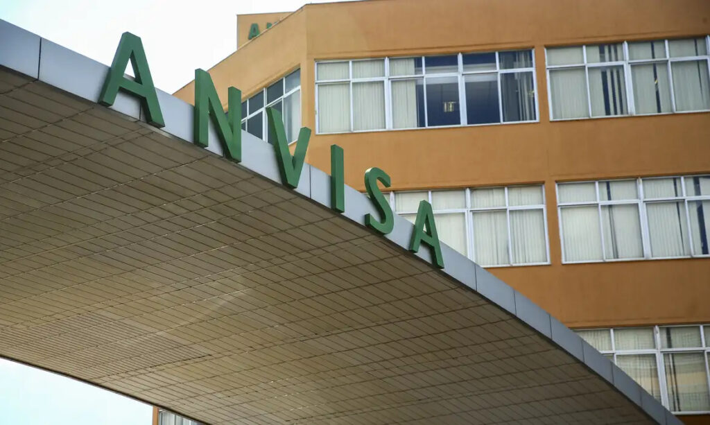 Anvisa suspende propaganda e venda de manipulados irregulares