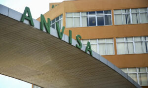 Anvisa suspende propaganda e venda de manipulados irregulares