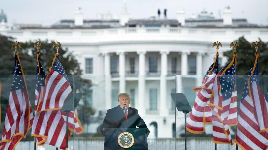 Casa Branca usa tiroteio para defender salão de baile de Trump
