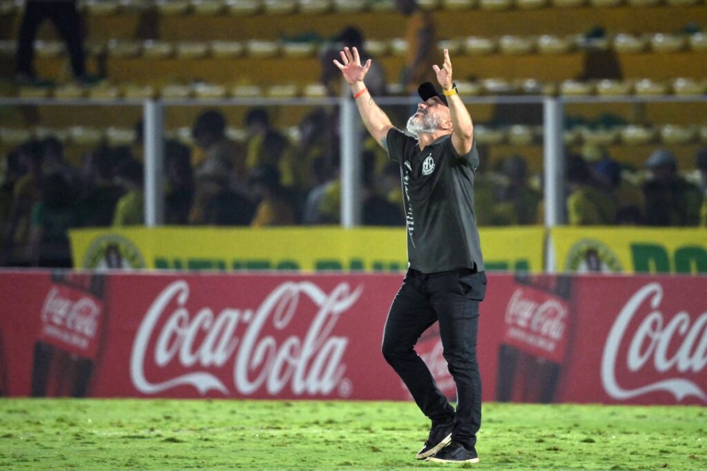 Fluminense perde para Mirassol e fica fora da briga pela liderança