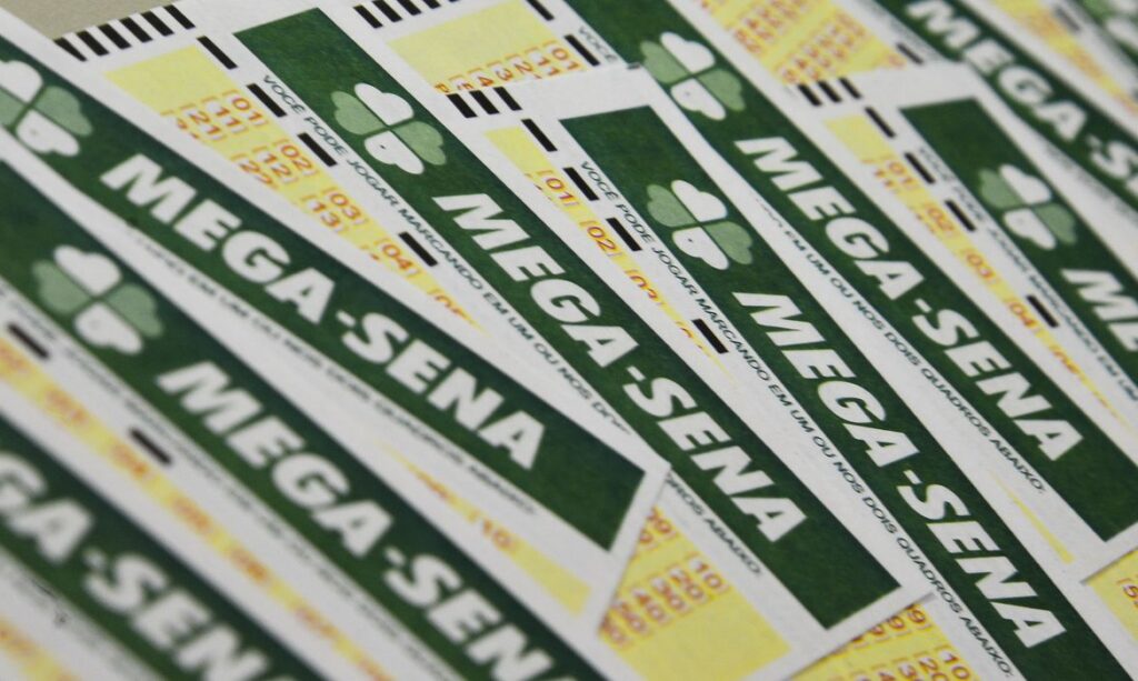 Mega-Sena acumula e prêmio sobe para R$ 10 milhões