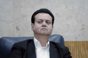 Mensagens indicam que Vorcaro pressionou Kassab para remover vídeo
