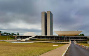 STF retoma julgamento sobre validade da nova Lei de Improbidade