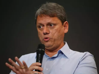 Tarcísio: SP avança sem apoio do governo federal