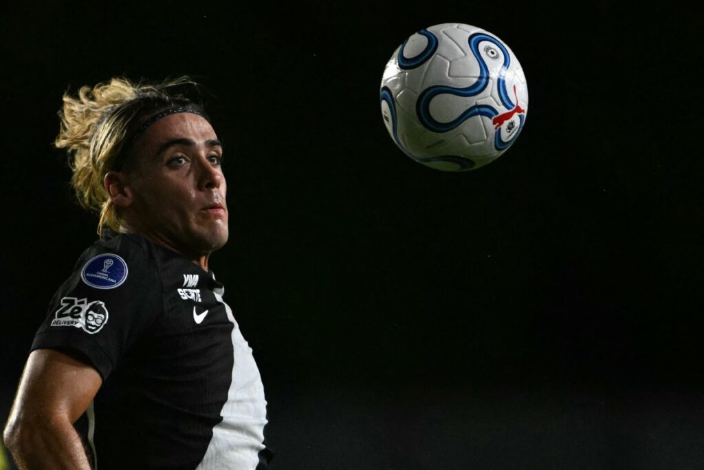 Vasco 0 x 3 Bragantino: torcida ataca Renato Gaúcho com copos