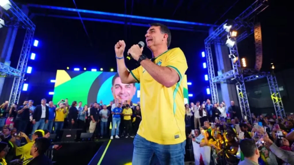 Flávio anuncia vice presidencial nesta quarta-feira