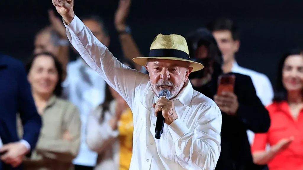Lula sanciona lei que endurece penas para crimes sexuais com IA