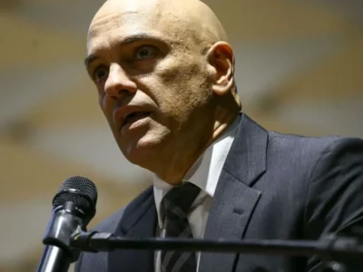 Moraes decide manter caso contra informantes de jornalista na 1ª Turma