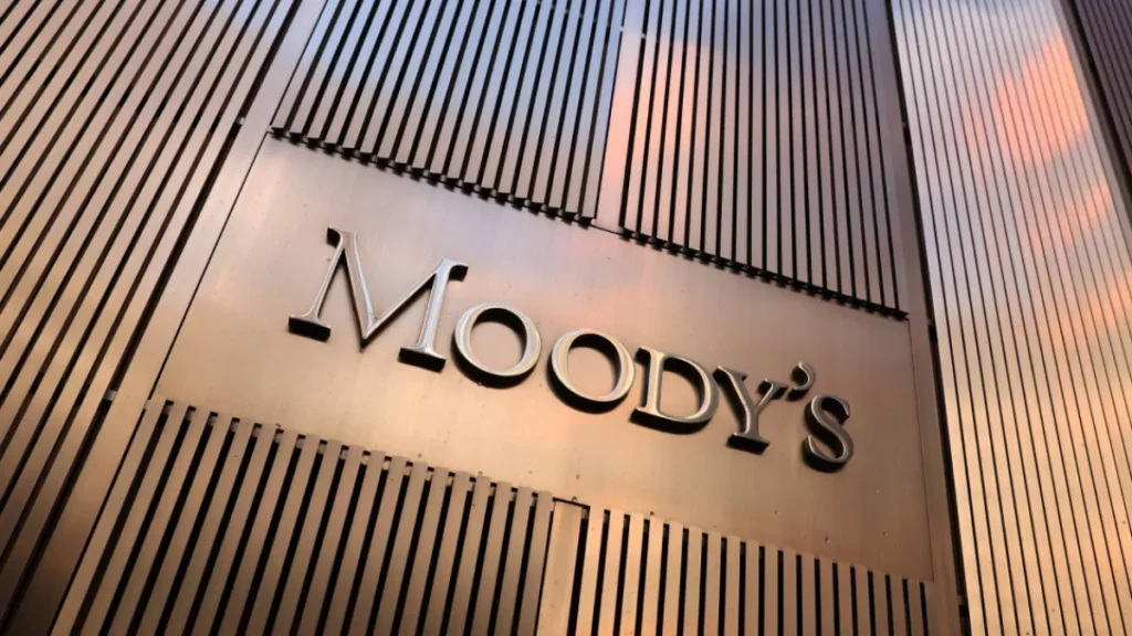 Moody’s: gastos rígidos e polarização travam ajuste fiscal na AL